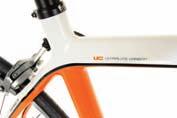 cirkapris: 3 995 kr Ram: Aluminium 6061, Hardtail 28 cm, vit/svart/orange