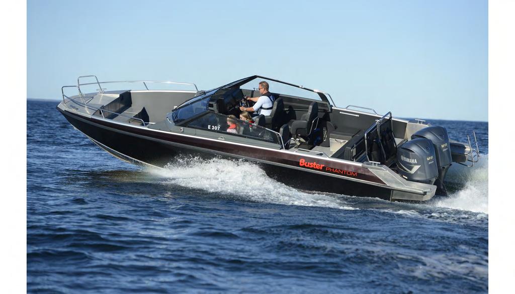 VÄRLDENS STÖRSTA BUSTER! BUSTER PHANTOM med 2 x Yamaha F225 FETX 1 599 000.- Ord. pris: 1 645 500.