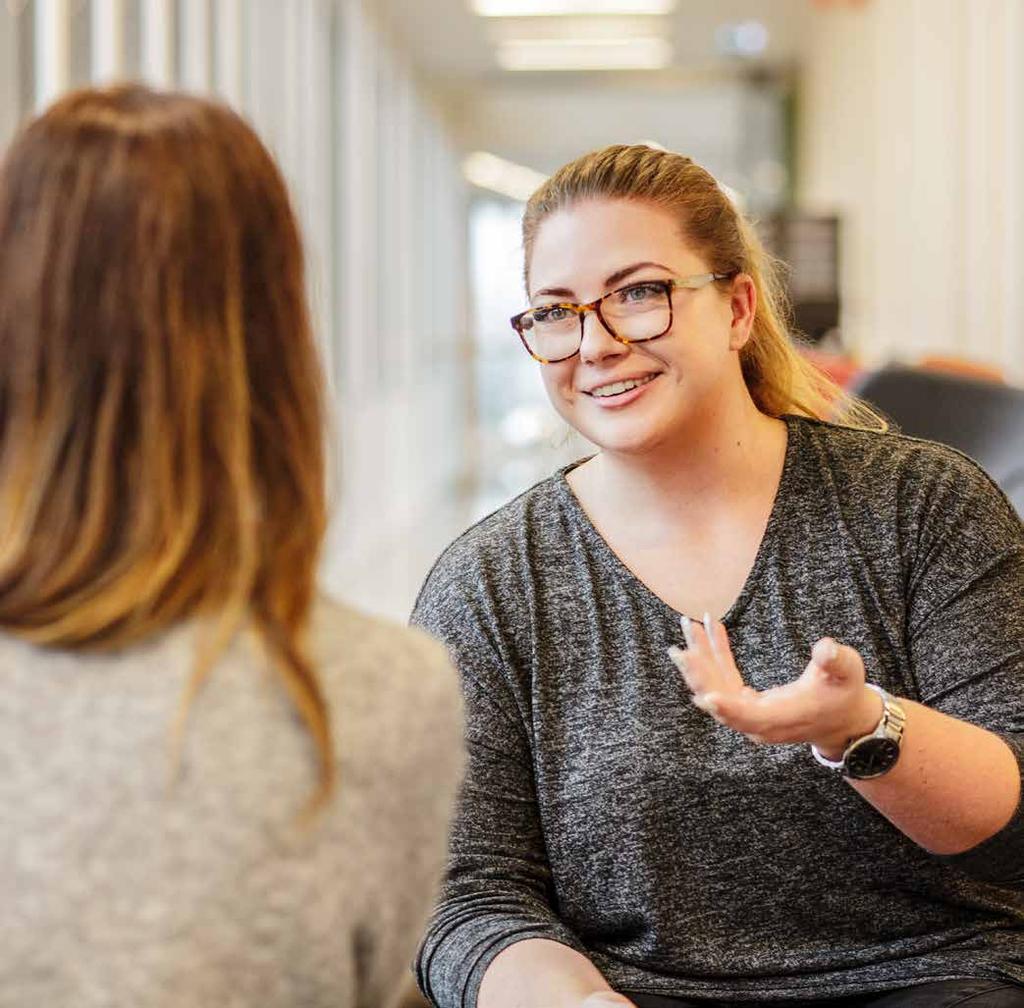 Vad innebär engagemang för dig? Anna, SFI-lärare "Engagemang innebär att vi brinner för det vi gör. Att vi engagerar oss och är måna om att våra elever ska uppnå goda resultat.