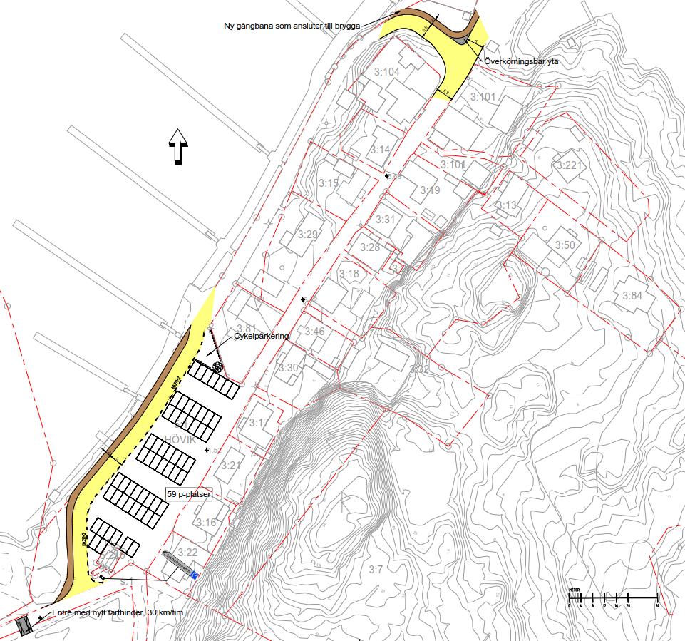 4.2 Alternativ 2 Alternativ 2 är snarlik alternativ 1, med ny gångväg och riktad in-/utfart i norr, farthinder i söder, ny cykelparkering samt uppmålad körbana längs med parkeringen.