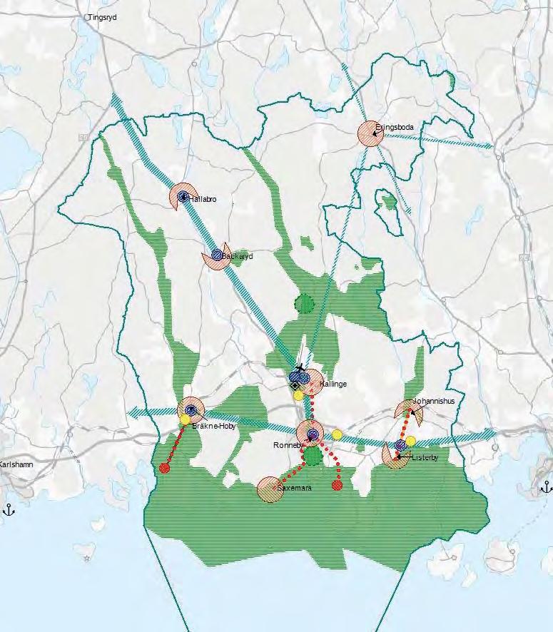 service och orten är sparsamt trafikerad av kollektivtrafik. Saxemara är dock en attraktiv bostadsort och mer bostadsbebyggelse planeras väster om bykärnan, mot Spjälkö.