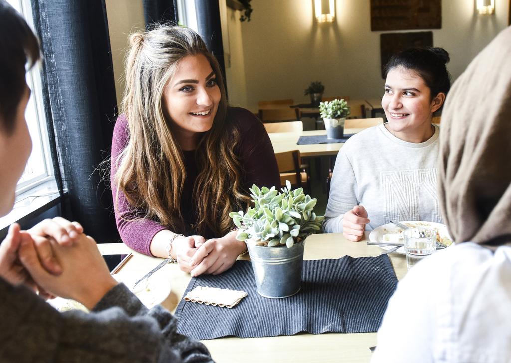 Goda måltider Att laga god och näringsriktig mat som matgästerna tycker om kräver bra råvaror, kunskap och lyhördhet.