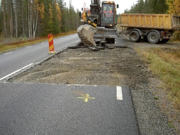 a) Beläggningsyta markerad och skuren.