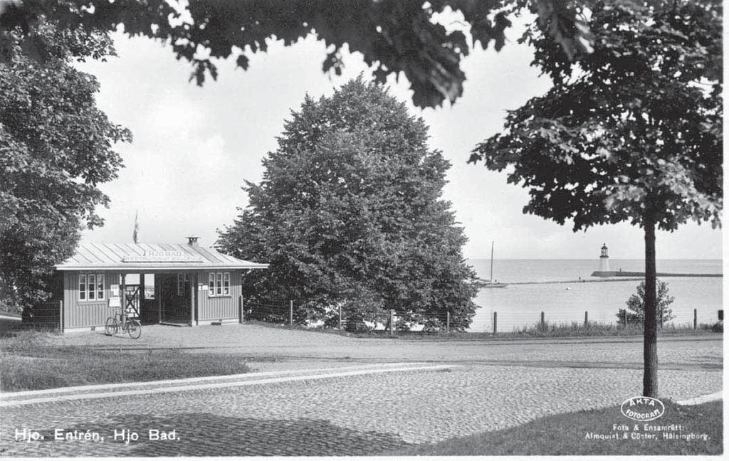 Södra dammen i början av 1900-talet, tennisbanan i