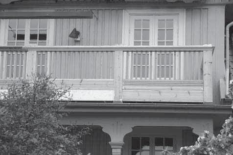Lars Kellman Arkitekt för Eirapaviljongen och badhytterna. Lars Kellman (1857 1924), föddes i Lugnås utanför Mariestad. I början av 1880-talet etablerade han egen arkitektverksamhet i Skövde.