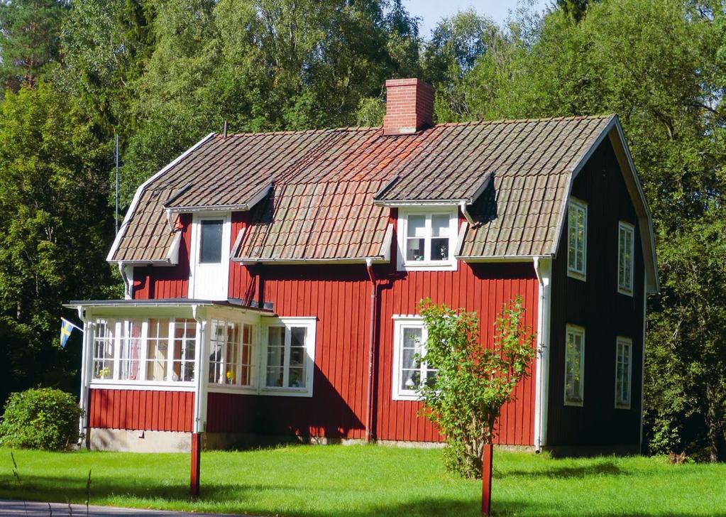 16. Virkeshandlare Rydbergs hem Här bodde sågverkets ägare Karl Rydberg med hustrun Beda. Huset, som de lät bygga år 1932, har förblivit i släktens ägo. 17.