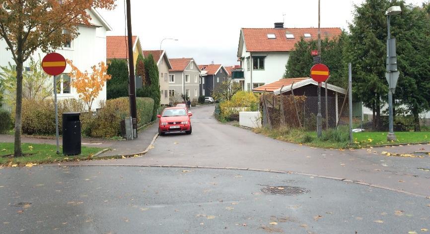 Att utforma anslutningen från Nedergårdsgatan till Virginsgatan för att prioritera högersvängar västerut mot Virginsgatan.