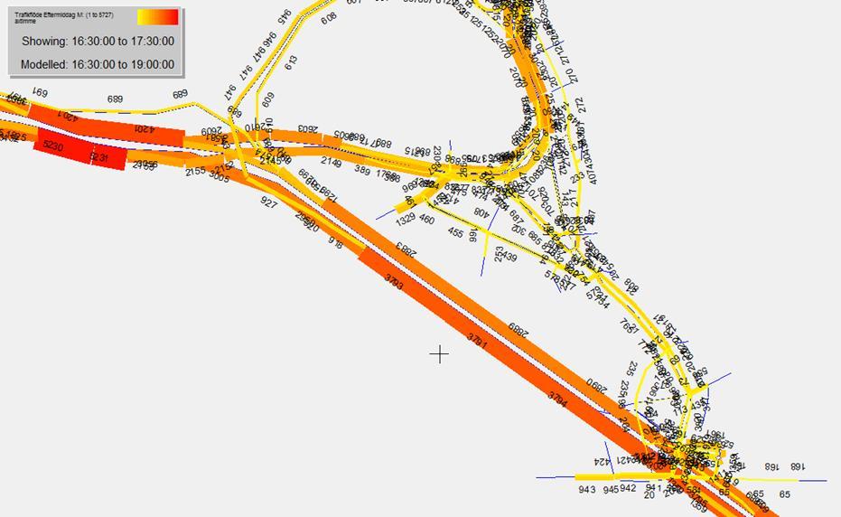 Eftermiddag Figur 8 nedan visar trafikflödet under maxtimmen (16:30-17:30) i huvudtunneln norr om Lindarängsvägen. I södergående riktning uppskattas cirka 3800 fordon passera under maxtimmen.