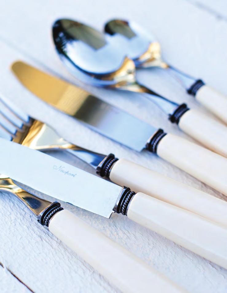 NEWPORT IVORY CUTLERY SET Klassiska bestick i tidlös design, 24