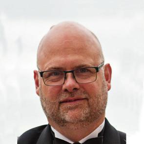 Oberoende i förhållande till bolaget och dess större ägare: Nej. ANDERS LÖVGREN Född 1967. Arbetstagarledamot sedan 2016, Lärarförbundet.