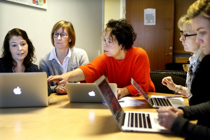 Ifous fungerar som en plattform där skolhuvudmän tillsammans finansierar och driver FoU-arbete för att stärka och utveckla den egna verksamheten.