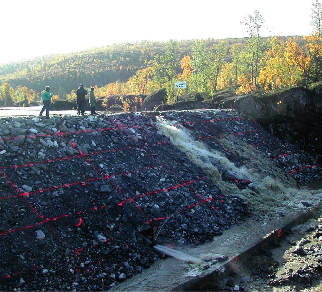Kontrollerade undersökningar av dammskador i Älvkarleby Vattenfall kommer att investera i en ny försöksanläggning i form av en experimentdamm i anslutning till Älvkarlebylaboratoriet.