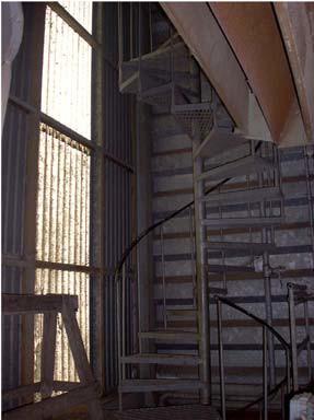Den ersattes av en silo som uppfördes av AB J Bruun 1968. Den användes från när den byggdes fram till 1998 för spannmålshantering.