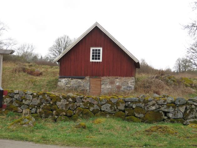 Den högra parstugan har anor från 1700-talet och hör