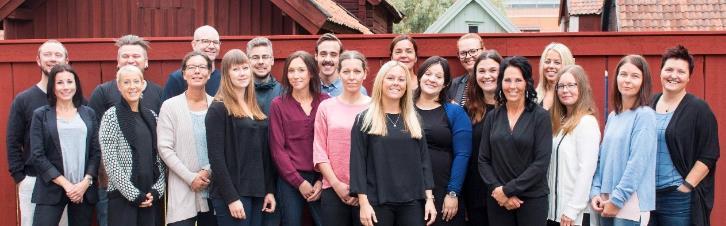 Sedan fortsatte Nuevo (Anna Ekström och Anna Sörman) som berättade hur de också motiverar och hjälper ungdomar som via AF eller ekonomiskt bistånd kommer till dem.