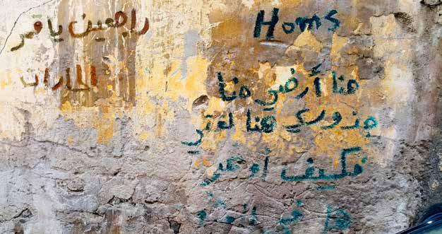 Hopp til Mellanöstern "VI KOMMER TILLBAKA" GE HOPP TILL MELLANÖSTERN Texten som har skrivits på en kyrkvägg i Homs har nästan försvunnit under tidens gång.