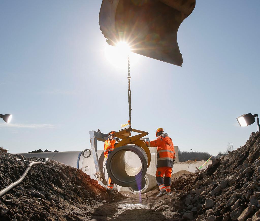 GRÖNA BETONGRÖR GRÖN BETONG Minst 31% lägre CO 2 -belastning med nya betongblandningar NATURMATERIAL 100% återvinningsbart naturmaterial helt utan farliga kemikalier FÖR MILJÖNS SKULL Gröna betongrör