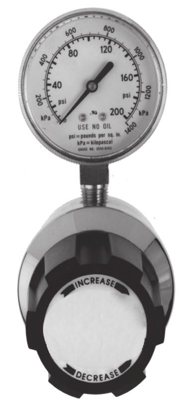 Tryckregulatorer och säkerhetsventil Enstegsregulator på första steget serie QMT 72210M 5 3 2 1 Teckenförklaring 1. Skruv för reglering 2. Lock tryckregulator 3. Högtrycksanslutning 4.