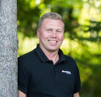 Patrik bytte bilar mot virkestorkar Patrik Selin är ny som driftsättare hos Valutec. Han kommer med lång och gedigen bakgrund som tekniker och servicerådgivare på Norrlands Bil i Skellefteå.