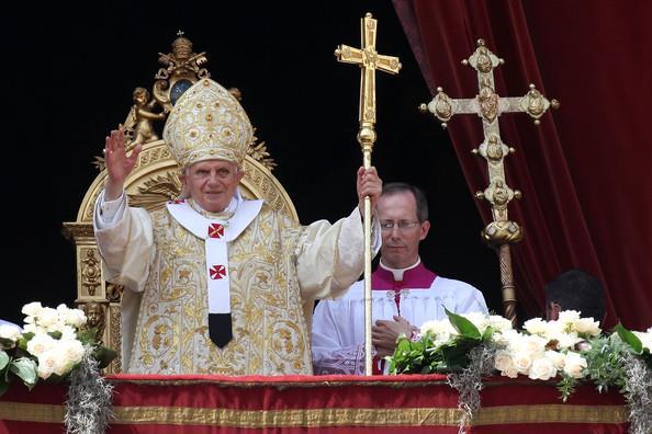 Benedictus XVI:s pontifikat i backspegeln Av Yvonne Maria Werner Den 11 februari meddelade Benedictus XVI att han ämnar avgå som påven den siste februari.