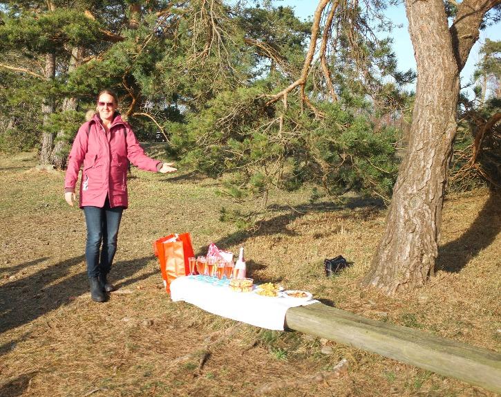 Inför 40-års jubileet så hade styrelseledamöterna en uppgift och det var att skriva en text till Mors Lille Olle som skulle presenteras vid festmåltiden på lördagen!