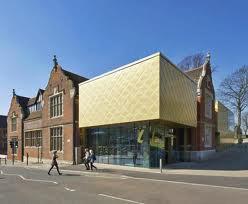 museitomten till centralstationen.