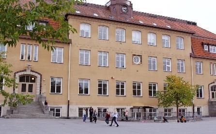 Enligt Skollagen 9 kap 15 /10 kap 30 /11 kap 29 9 (13) Välkommen till Domnarvets skola Det viktigaste uppdraget för oss som arbetar på Domnarvets