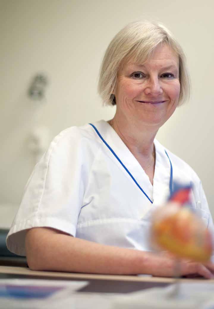 10 VERKSAMHETSBERÄTTELSE 2016 FLER YNGRE DR AB BAS AV STROKE Annika Rosengren har arbetat med hjärtstudier sedan början av 1980-talet.