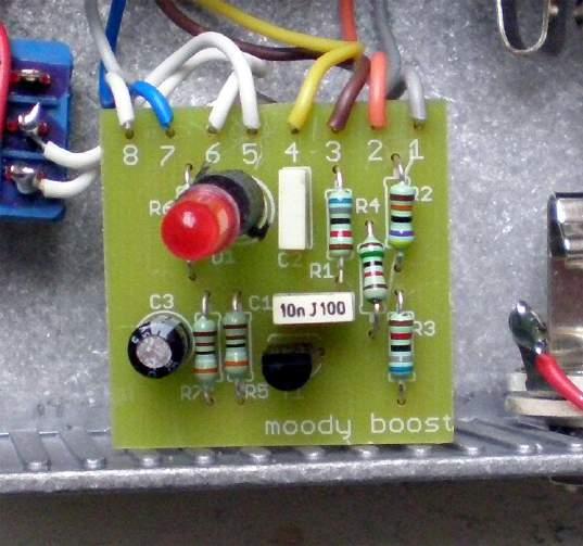 Bild 1. Kretsens förstärkning beror till stor del på värdet av resistorn R4. Treble Boost eller Full Range Boost Värdet på kondensatorn C1 avgör hur låga frekvenser som släpps in i boosten.