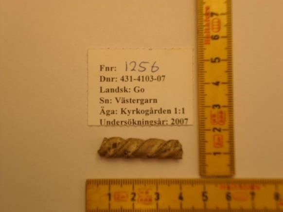 Dessa två fragments (Fig6) proveniens avslöjas av mönstret som i detta fall är holländskt från 1660-1680. För att identifiera ett mönster använder författaren referenslitteratur. Fig7.