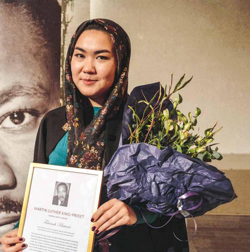 Fatemeh Khavari fick Martin Luther King-priset PÅ MARTIN LUTHER KING-DAGEN delar Equmeniakyrkan, Sveriges kristna råd och Kristna fredsrörelsen ut ett pris till pastor Kings minne.