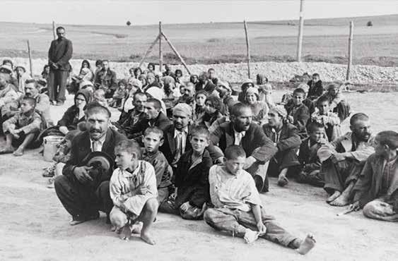 Folkmordet på romer I de flesta europeiska länder kännetecknades tiden mellan första och andra världskriget av ekonomisk kris och växande spänningar, vilket ledde till ökad diskriminering av romer,
