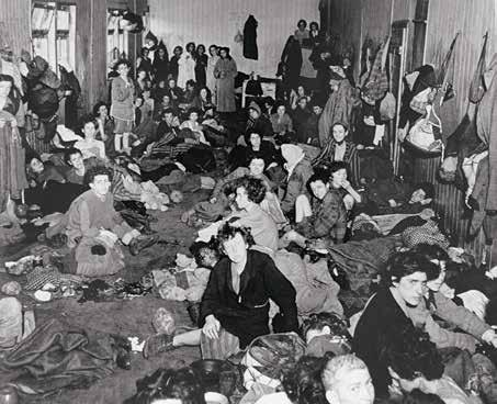 Fruktansvärda förhållanden för lägerfångarna Koncentrationslägerfångarna levde under fruktansvärda förhållanden.