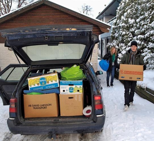 4.3 Flyttgröt Removals Nära 1,2 miljoner personer flyttade under 2010, vilket motsvarar ungefär var åttonde person i befolkningen.