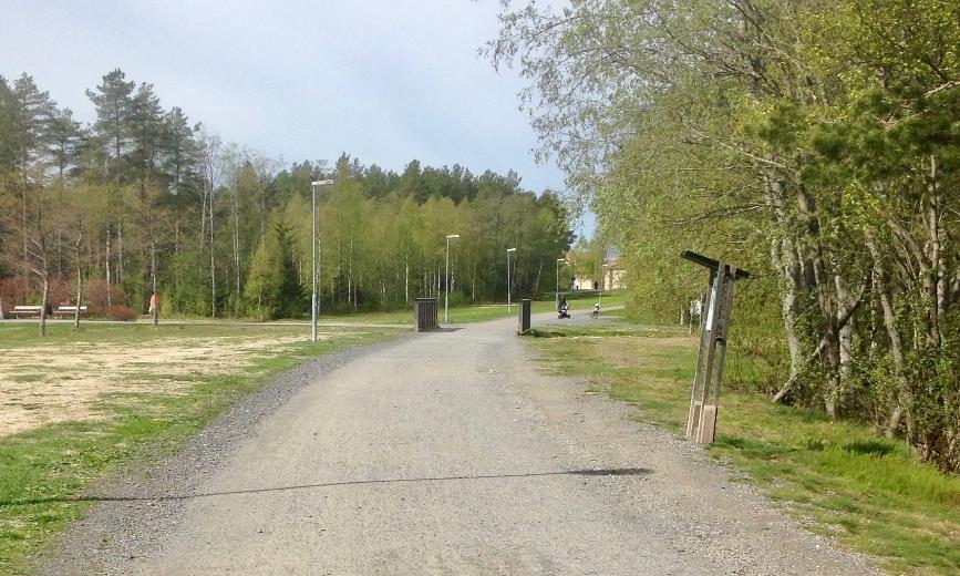 I längd är det ingen skillnad, men just rakheten och att det inte finns konflikter med mötande cyklister vid Svingen gör att detta är ett mycket bra alternativ.