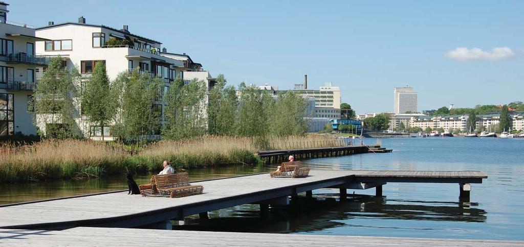 257 Ett sammanhållet och stadsmässigt trafi knät Ett sammanvävt gatunät blir mindre sårbart och barriärer för gående och cyklister hålls nere.