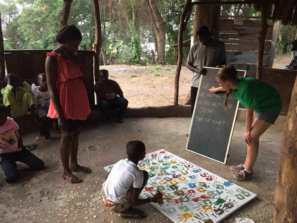 Fajara Child Park En verksamhet i Gambia som får människor att växa I det vackra landet Gambia ligger det en turistort som heter Fajara.