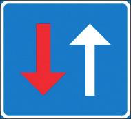 Infrastruktur och trafik m.m. 831 LF (2005:35) om vägmärken 13 Märke ärmare föreskrifter Märket anger att märke Fö5 har satts upp vid andra änden av sträckan.