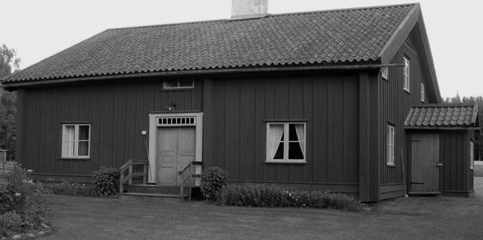 Man köpte inte fiskar styckvis, utan per kilo och av det skälet medförde Erik M. ett besman, på vilket man vägde enligt hävstångsprincipen. En sådan där mackapär fanns förresten i de flesta hushåll.