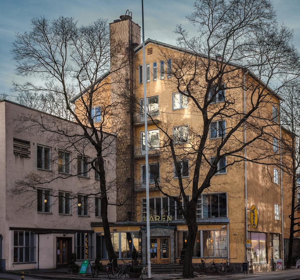 Som studerande vid Åbo Akademi kan du även ansöka om bostäder via Åbo Studentbystiftelse (TYS) och Vasa bostadsstiftelse (VOAS) och Svenska Lärarhögskolans bostadsstiftelse Lärkan i Vasa.