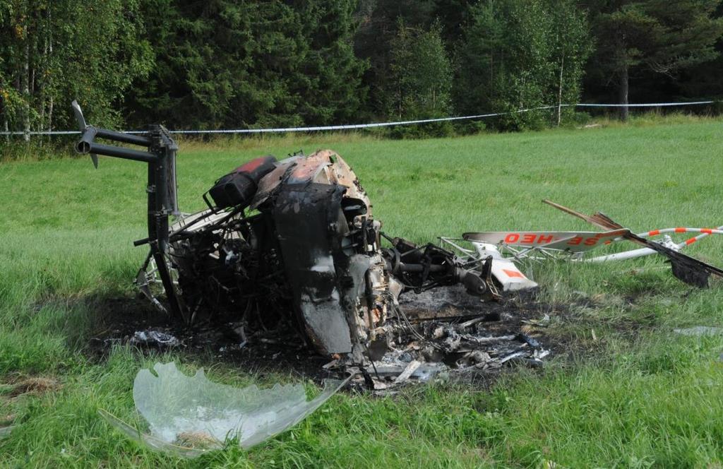 mittparti förstördes. I de främre delarna av luftfartyget var i stort sett allt som kunde brinna - inklusive aluminiumdetaljer - förtärt av branden.