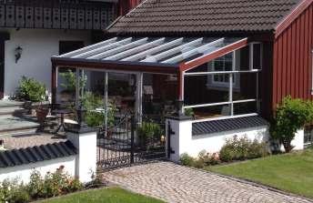 Expodul obruten takstomme med Pergola glastaksystem. för 8mm lamellglas eller 8mm härdat glas.