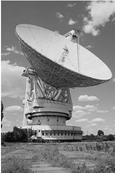 Enbenta människor som svävar inför åskådare Cosmic call (1999 och 2003) Skickat från Yevpatorias 70 meters teleskop Finansierades av ett Texasbaserat företag som gick i konkurs 2004