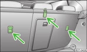 infstning på ste med skerhetsblte. ISOFIX - barnstol avsedd för infstning på ste med fstöglor för ISOFIX-systemet» sidan 152, Barnstolar med ISOFIX-systemet.