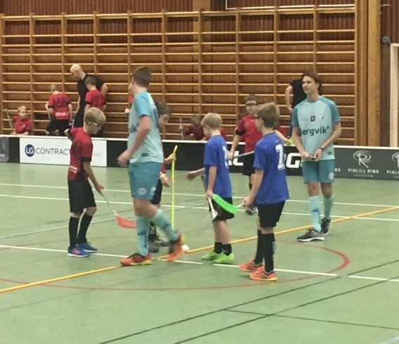 TÄVLINGSKOMMITTÉNS VERKSAMHETSBERÄTTELSE TK har under denna säsong bestått av: Anders Nilsson, ordförande Mikael Malmqvist Stefan Degeryd Hans Lundström Under säsongen har vi haft möten med jämna