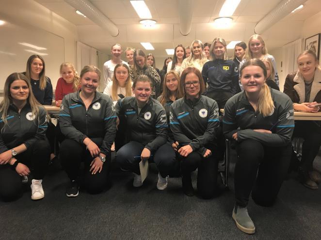 DOMARKOMMITTÉNS VERKSAMHETSBERÄTTELSE DK har haft följande sammansättning: Jan Sandström, ordföande Amanda Törner, vice ordförande Ann-Lena Kästel, ledamot David Granström, ledamot Ludvig Furtemark,