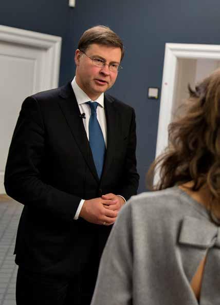 VICE ORDFÖRANDE Valdis Dombrovskis Euron och