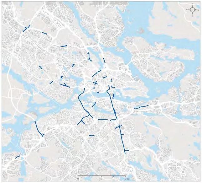 Figur 35. Kösituationen under förmiddagens högtrafik år 2030. Den vänstra bilden visar kösituationen med dagens trängselskattesystem 16.