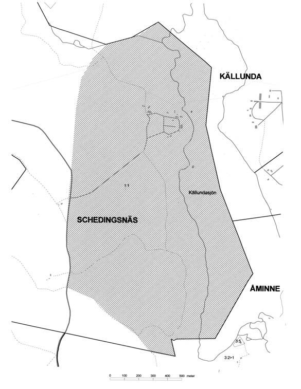 I det öppna hagmarkslandskapet väster om Rannässjön och i anslutning till nutida byläge ligger ett område med fornlämningar (fornlämningarna nr 16, 18, 19 och 20).