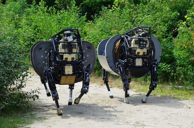 Robotar i rikets tjänst Drönare verklighet idag Markförband används i de flesta konflikter Övervakning informationsövertag Big Data och Cyber Physical Systems 2015-02-02 US Army studerar möjligheten